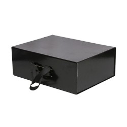 Подарункова коробка 38 х 28 см Bergamo Lorena чорний - 120130513M-01 Подарункова коробка 38 х 28 см Bergamo Lorena чорний - 120130513M-01