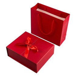 Подарункова коробка 26 х 21 см Bergamo Velvet M червоний - 120130813M-02 Подарункова коробка 26 х 21 см Bergamo Velvet M червоний - 120130813M-02