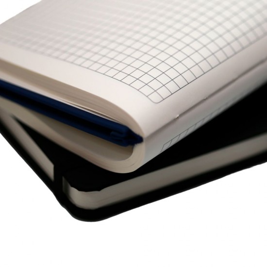 Блокнот в клітинку А5 Berganote Soft, тверда обкладинка темно-синій - 50040238-44 Блокнот в клітинку А5 Berganote Soft, тверда обкладинка темно-синій - 50040238-44