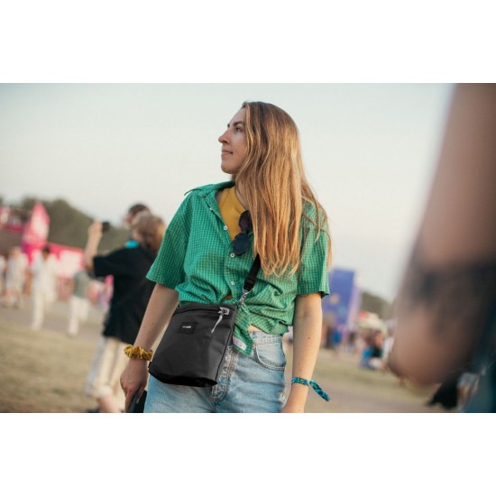 Сумка через плече антизлодій Pacsafe GO Crossbody насичений чорний - 35125130