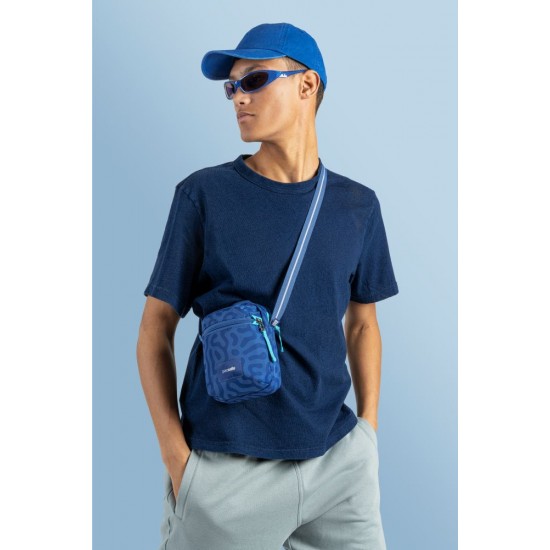 Сумка через плече антизлодій Pacsafe GO Micro Crossbody небесно-блакитний - 35130827 Сумка через плече антизлодій Pacsafe GO Micro Crossbody небесно-блакитний - 35130827