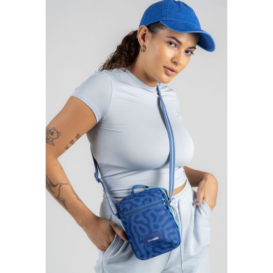 Сумка через плече антизлодій Pacsafe GO Micro Crossbody небесно-блакитний - 35130827 Сумка через плече антизлодій Pacsafe GO Micro Crossbody небесно-блакитний - 35130827