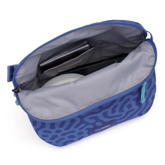 Сумка через плече антизлодій Pacsafe GO Saddle Crossbody небесно-блакитний - 35140827 Сумка через плече антизлодій Pacsafe GO Saddle Crossbody небесно-блакитний - 35140827