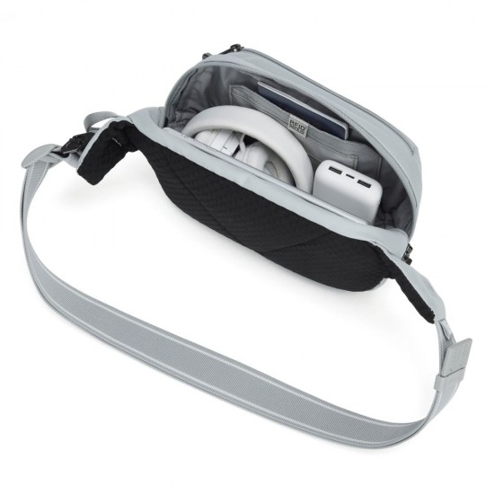 Сумка на пояс антизлодій Pacsafe V Hip Pack світло-сірий/чорний - 60141148 Сумка на пояс антизлодій Pacsafe V Hip Pack світло-сірий/чорний - 60141148