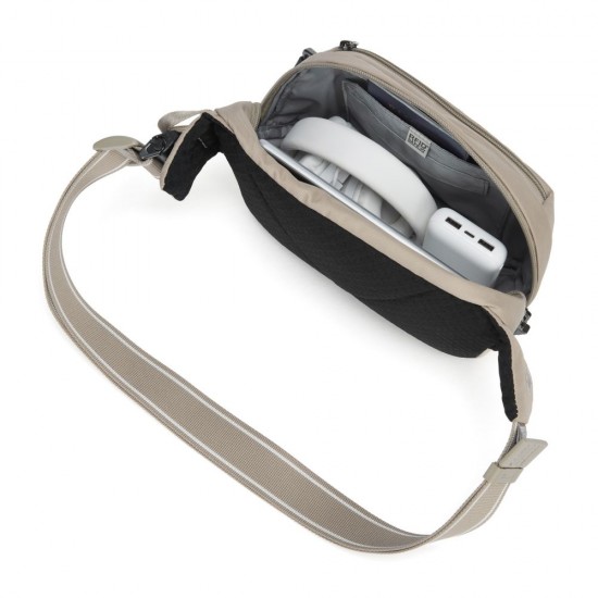 Сумка на пояс антизлодій Pacsafe V Hip Pack бежевий/чорний - 60141237 Сумка на пояс антизлодій Pacsafe V Hip Pack бежевий/чорний - 60141237