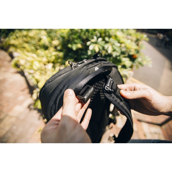 Рюкзак для подорожей антизлодій Pacsafe Vibe 25 насичений чорний - 60301130 Рюкзак для подорожей антизлодій Pacsafe Vibe 25 насичений чорний - 60301130