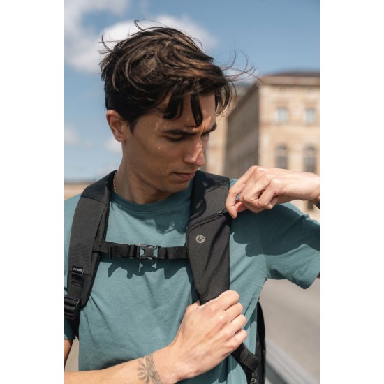 Рюкзак міський антизлодій Pacsafe V20 чорний - 61150100