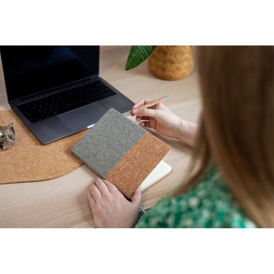 Блокнот в лінію А5 Voyager Layla, тверда обкладинка, з кульковою ручкою сірий - V0056-19