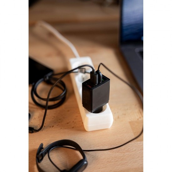 Настінний зарядний USB пристрій Lee чорний - V0195-03