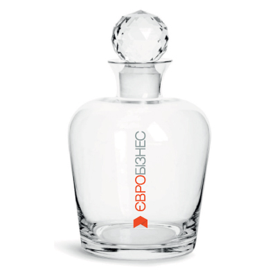 Графін під деколь має особливу естетику